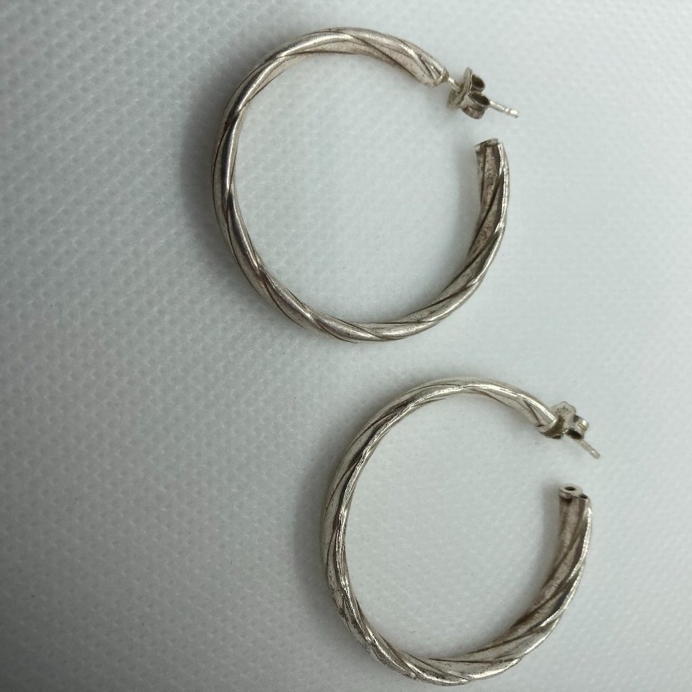 Bold Sterling Hoops 8g - Picture 2 of 7